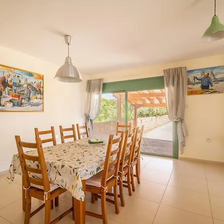 Bellevue בית נופש Anarita